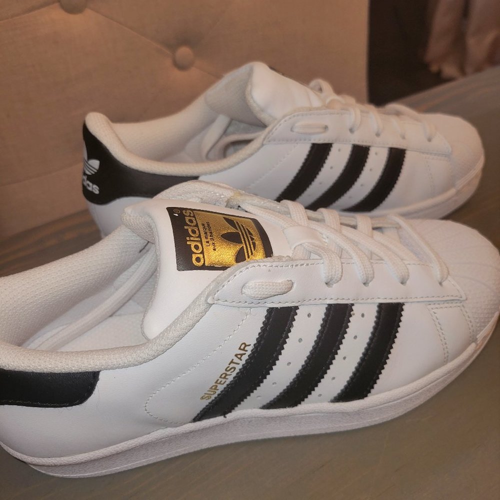 Adidas Superstar sneakers - Womens size 5 - white w/black - leather NEW
